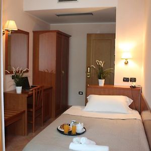 Jole Beach Hotel